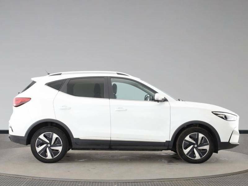 MG ZS 115Kw Trophy Connect Ev Long Range73kwh White #2