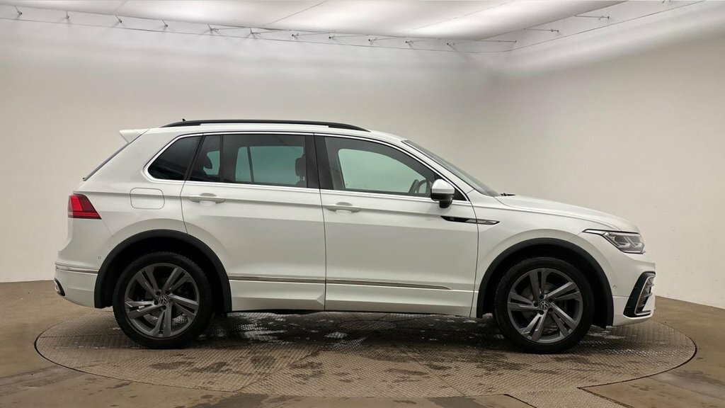 Volkswagen Tiguan 1.5L R-line Edition MW23ORN White #3