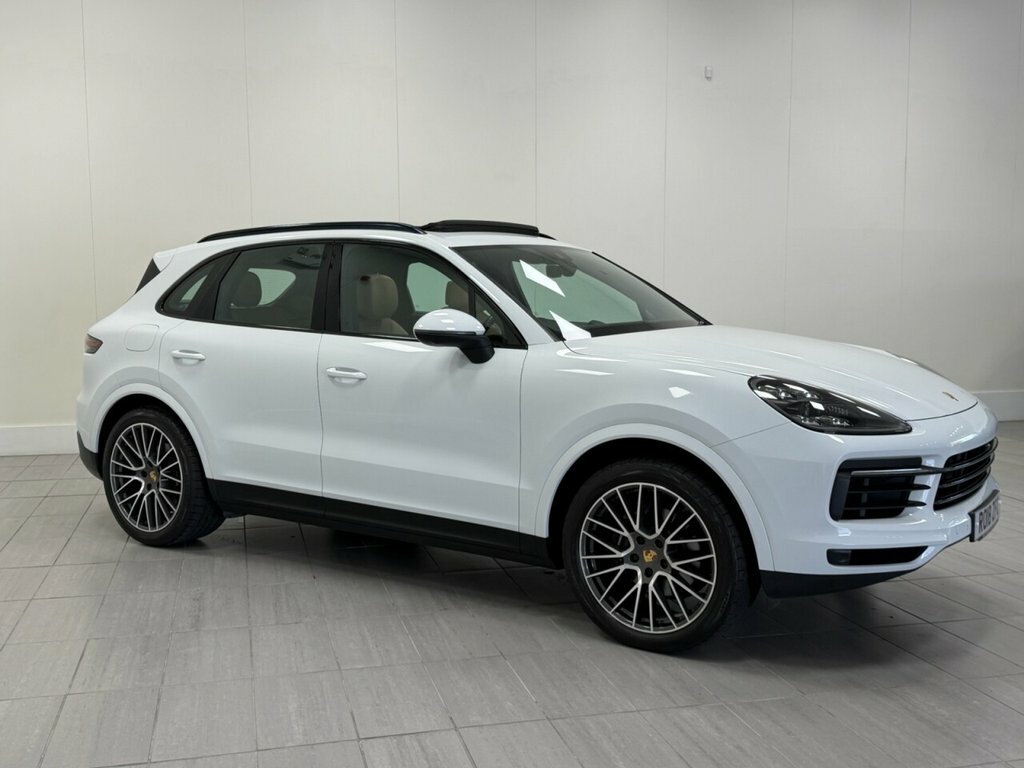 Porsche Cayenne Suv RO18ZFC White #4