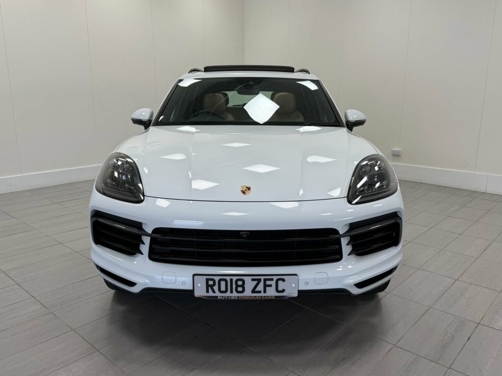Porsche Cayenne Suv RO18ZFC White #5