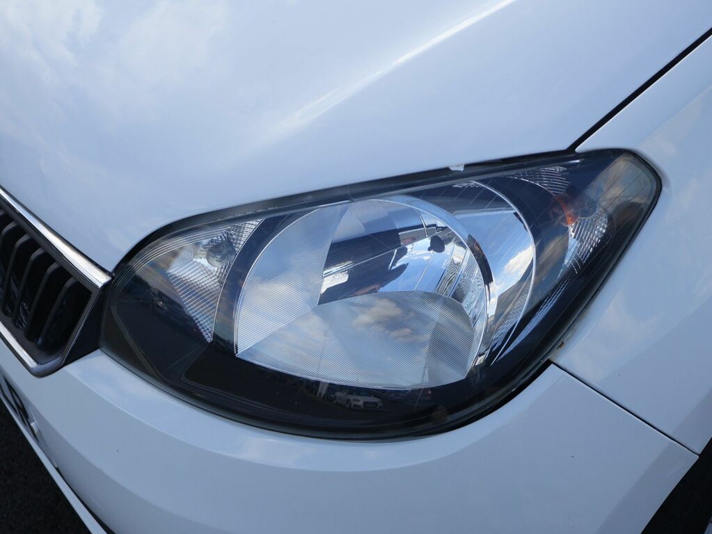 Skoda Citigo 2014 1.0 Mpi Greentech Elegance Hatchback Petr White #5