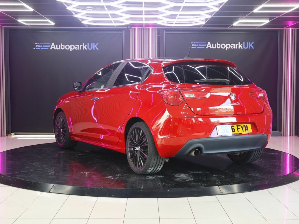 Alfa Romeo Giulietta 2016 1.4 Tb Multiair Collezione Hatchback Petr Red #6