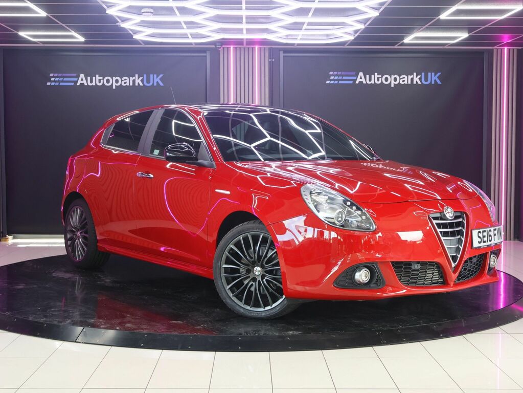 Alfa Romeo Giulietta 2016 1.4 Tb Multiair Collezione Hatchback Petr Red