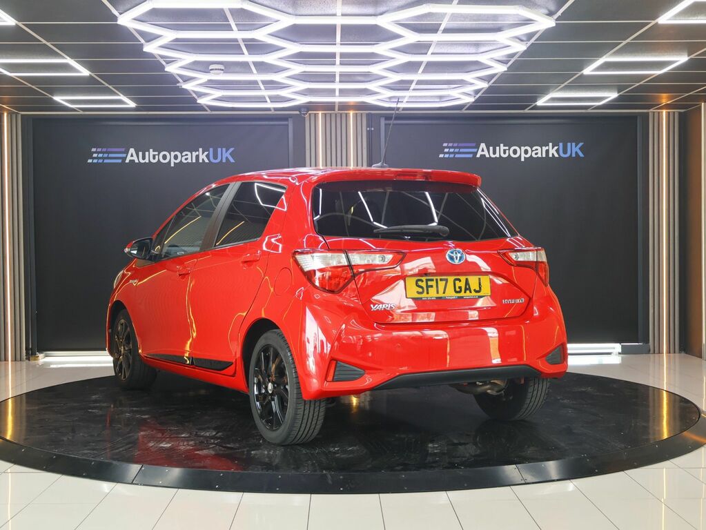 Toyota Yaris 2017 1.5 Vvt-h Design Hatchback Hybrid Red #5