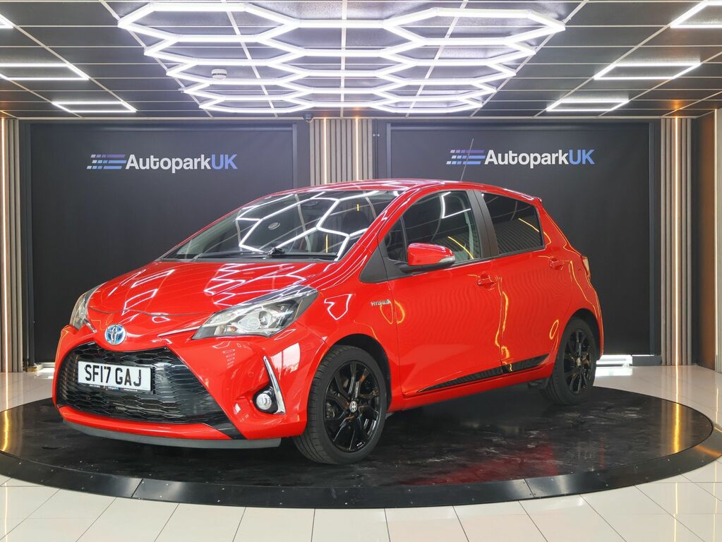 Toyota Yaris 1.0L Vvt-i Icon Tss 69 Bhp White #24