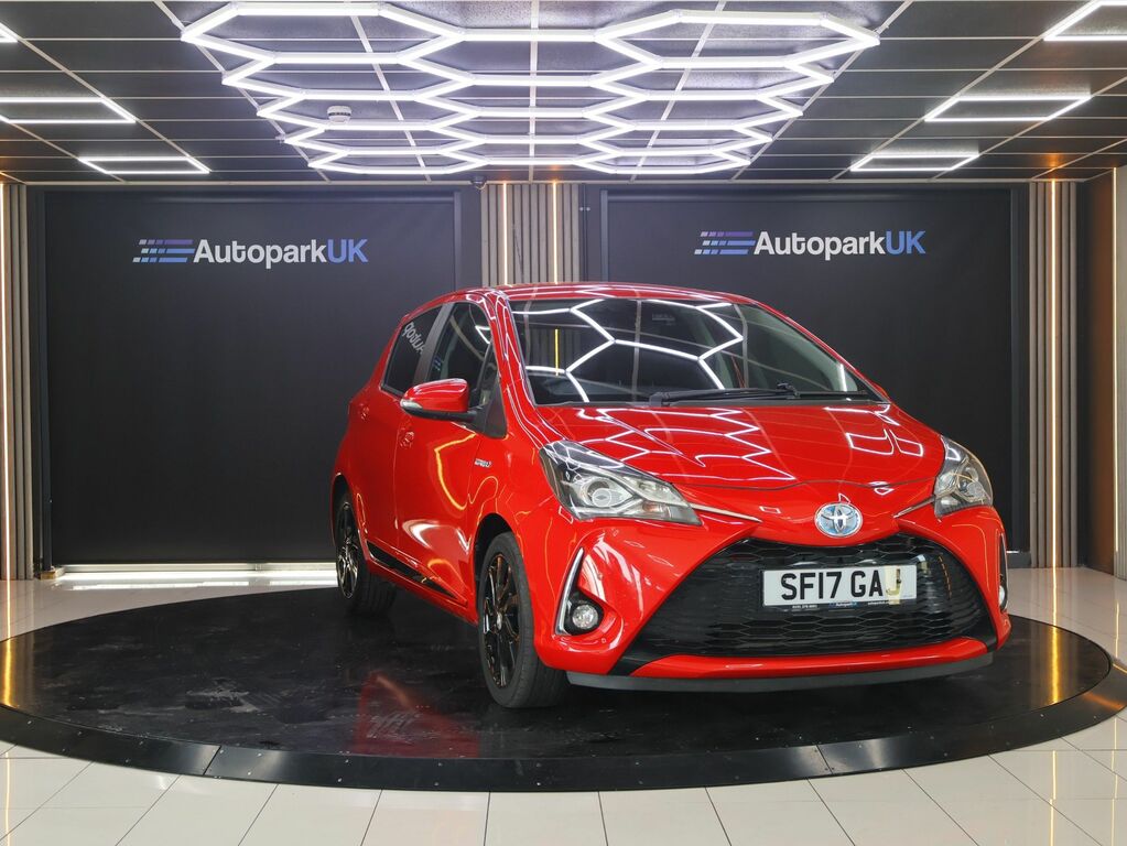Toyota Yaris 2017 1.5 Vvt-h Design Hatchback Hybrid Red