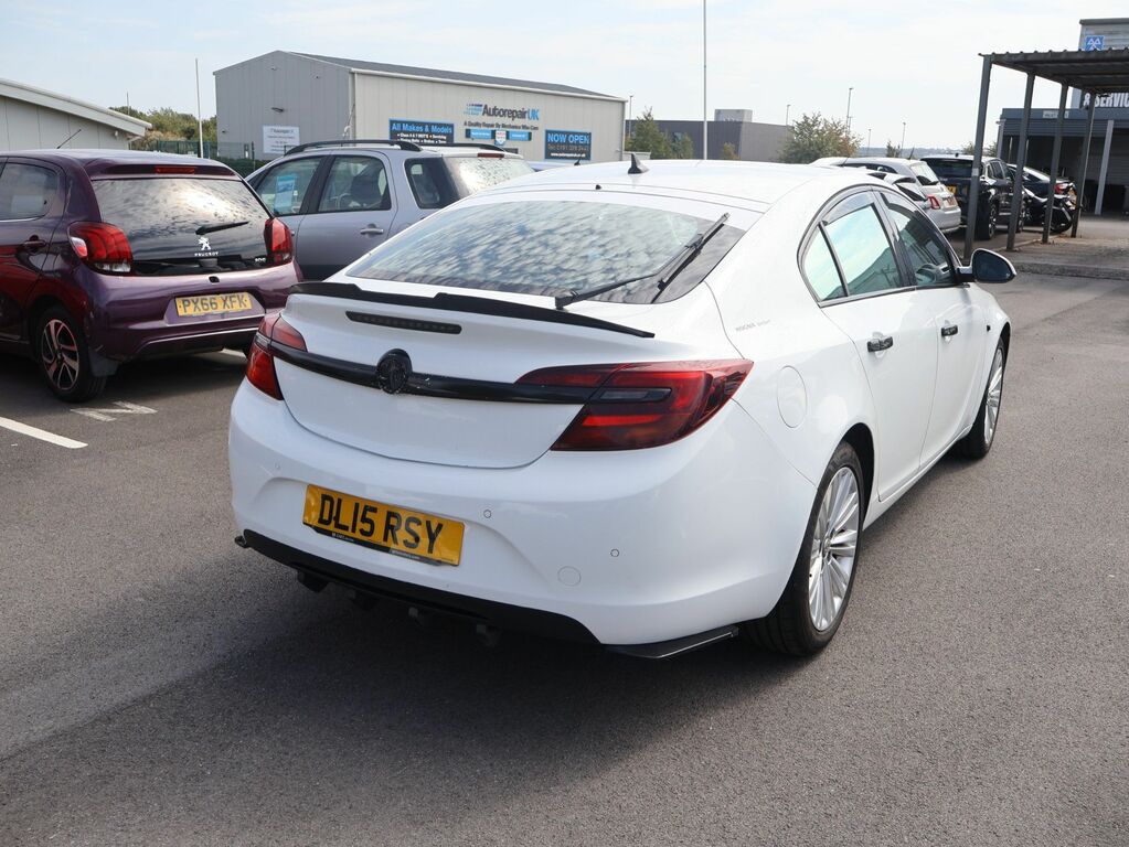 Vauxhall Insignia 2015 2.0 Cdti Ecoflex Tech Line Hatchback Dies White #5