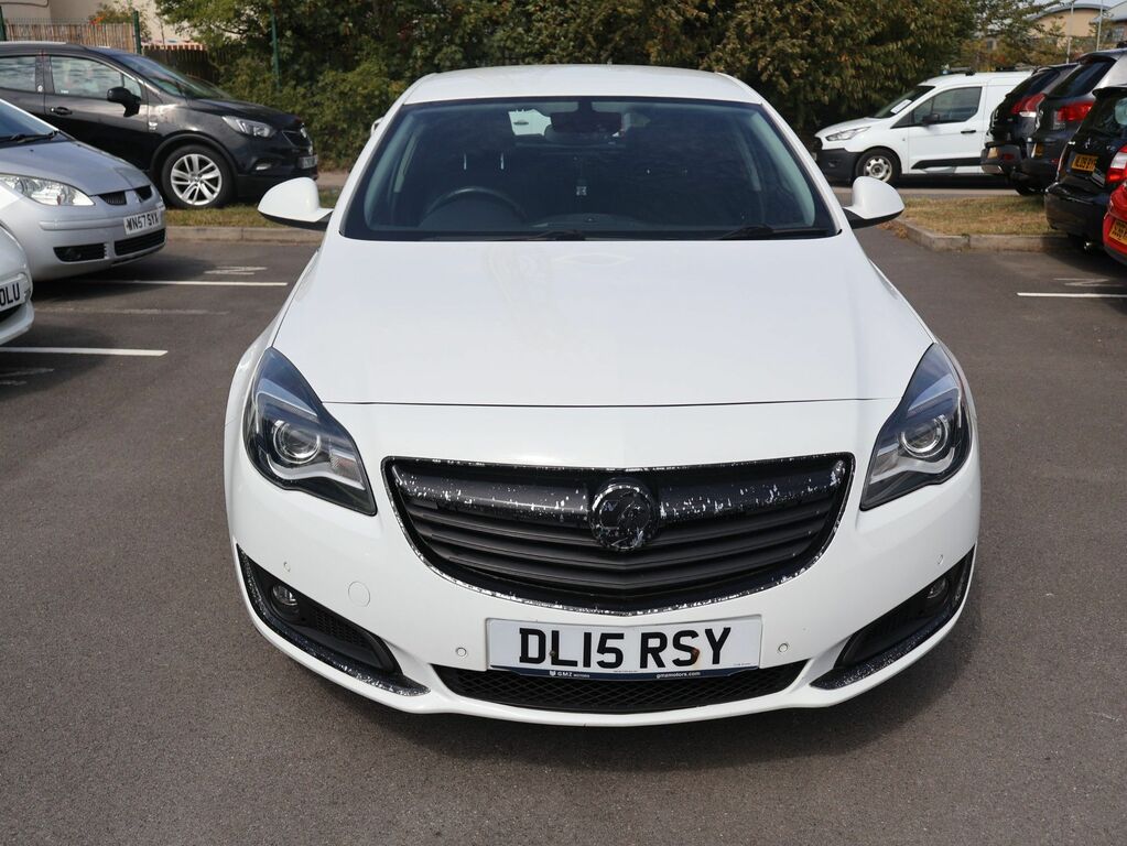Vauxhall Insignia 2015 2.0 Cdti Ecoflex Tech Line Hatchback Dies White