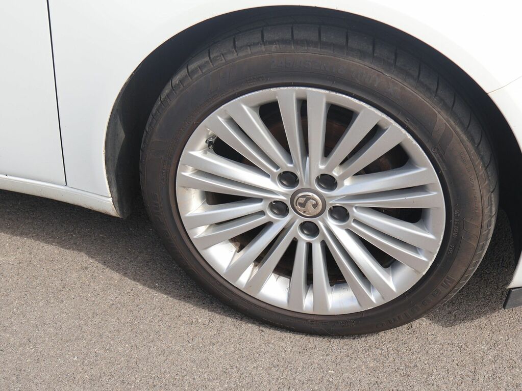 Vauxhall Insignia 1.6 Cdti Ecoflex Tech Line Sports Tourer Euro 6 S Black #9