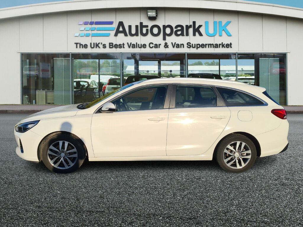 Hyundai I30 2018 1.0 T-gdi Se Nav Tourer Eur White #4