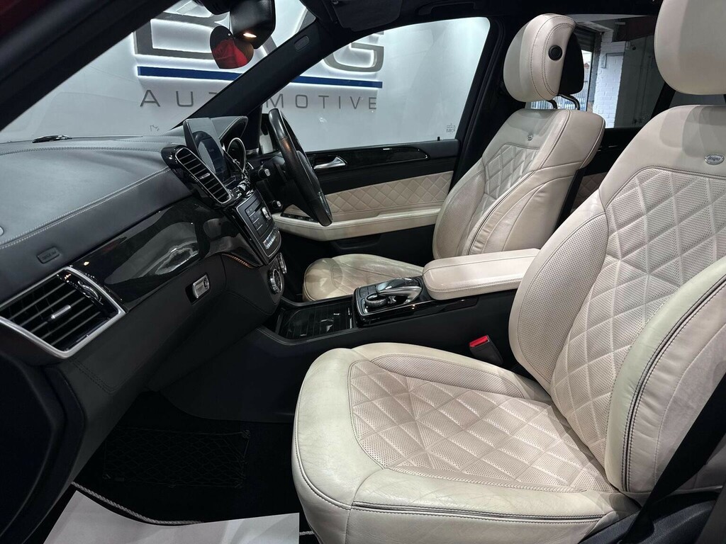 Mercedes-Benz GLE Class Gle 250 D 4Matic Amg Line Premium Black #35