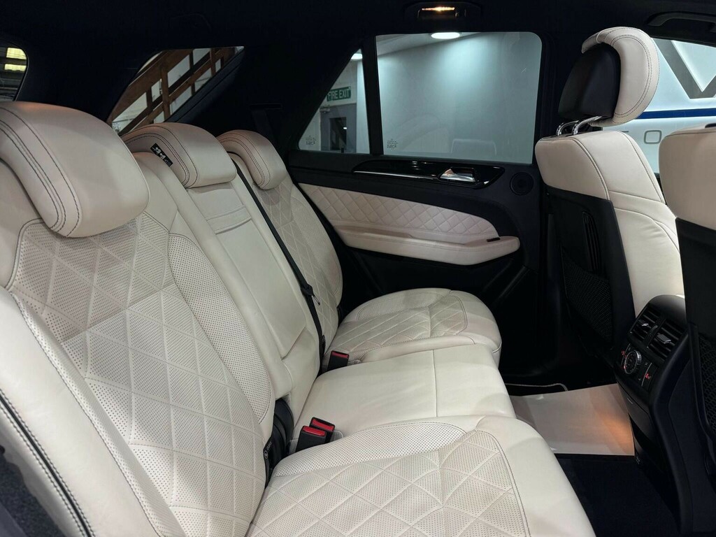 Mercedes-Benz GLE Class Gle 250 D 4Matic Amg Line Premium Black #42