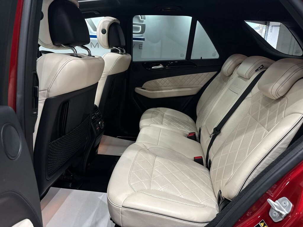Mercedes-Benz GLE Class Gle 250 D 4Matic Amg Line Premium Black #39