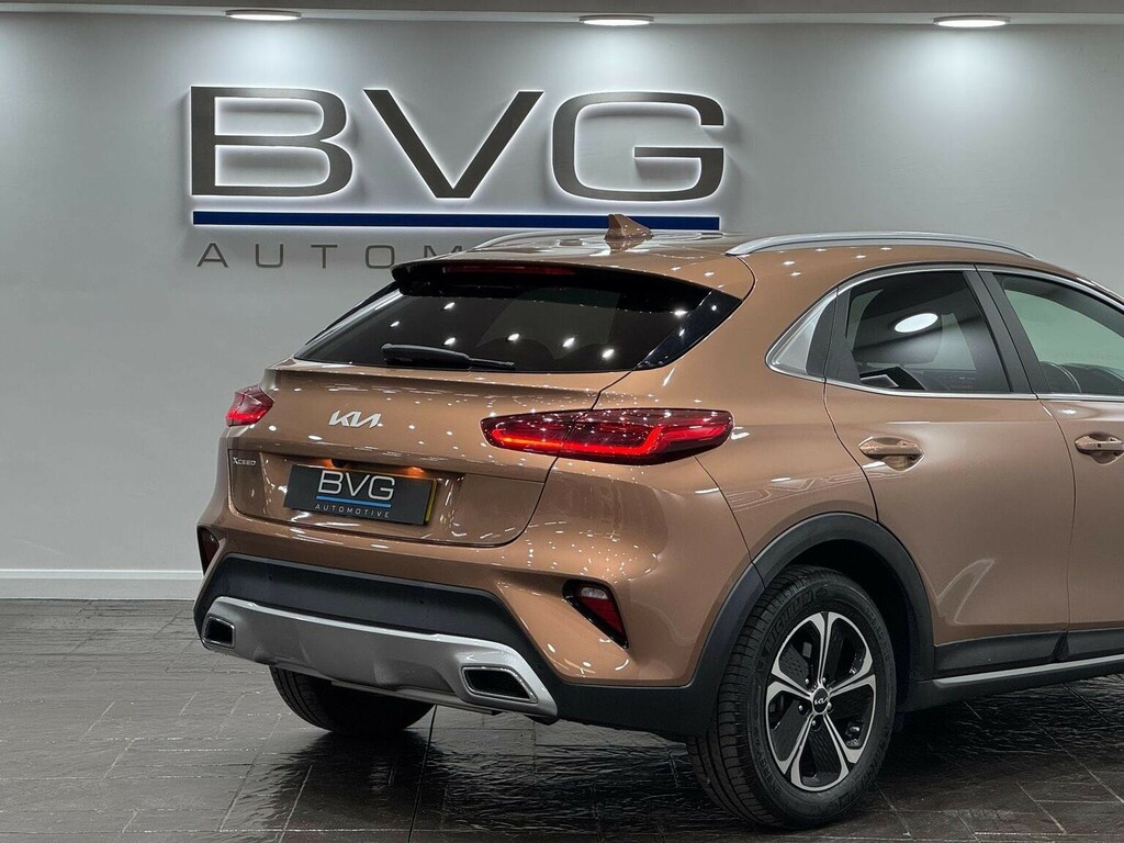 Kia Xceed 1.6 Gdi 8.9Kwh 3 Suv Plug-in Hybrid Dct #13