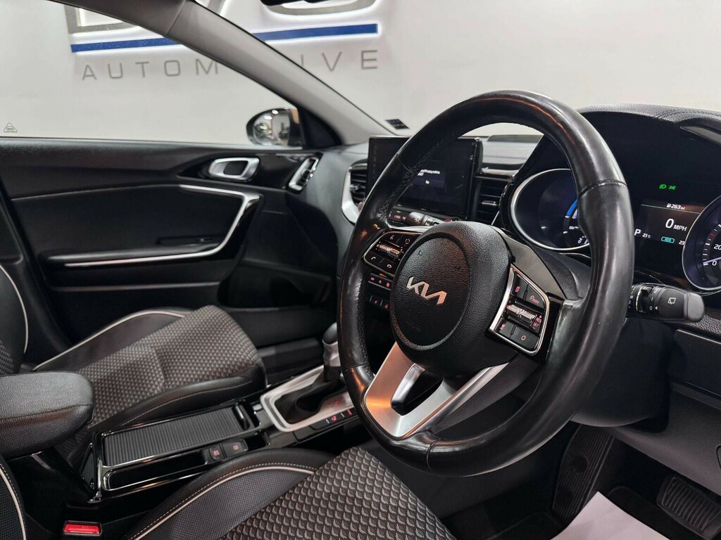 Kia Xceed 1.6 Gdi 8.9Kwh 3 Suv Plug-in Hybrid Dct #20