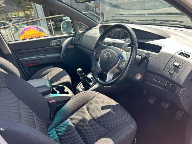 SsangYong Turismo 2.2 Ex 176 Bhp 7 Seater Silver #9