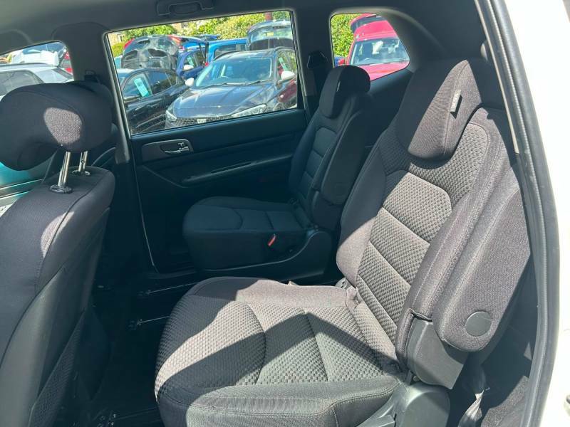 SsangYong Turismo 2.2 Ex 176 Bhp 7 Seater Silver #16