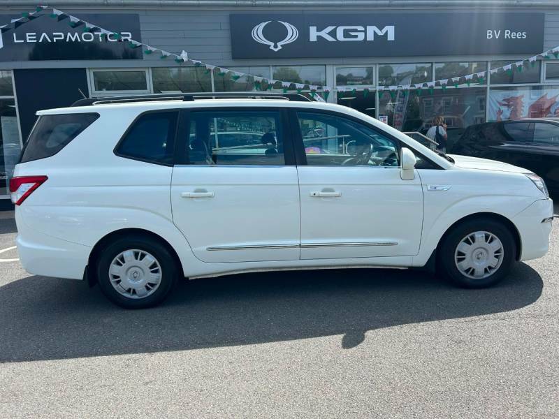 SsangYong Turismo 2.2 Ex 176 Bhp 7 Seater Silver #8