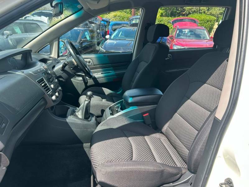 SsangYong Turismo 2.2 Ex 176 Bhp 7 Seater Silver #14