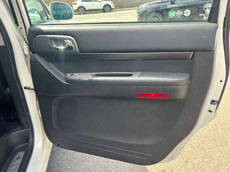 SsangYong Turismo 2.2 Ex 176 Bhp 7 Seater Silver #19