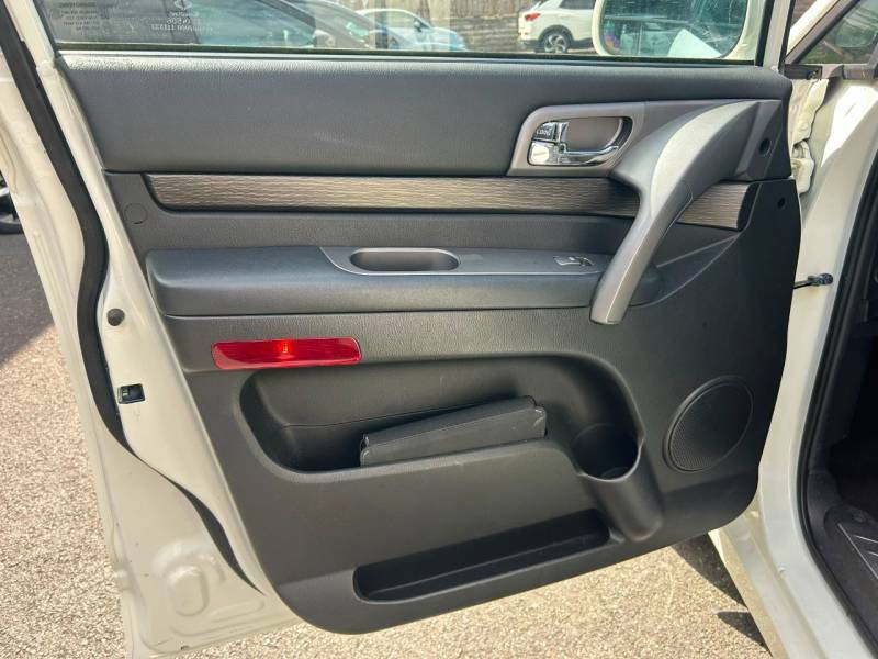 SsangYong Turismo 2.2 Ex 176 Bhp 7 Seater Silver #15