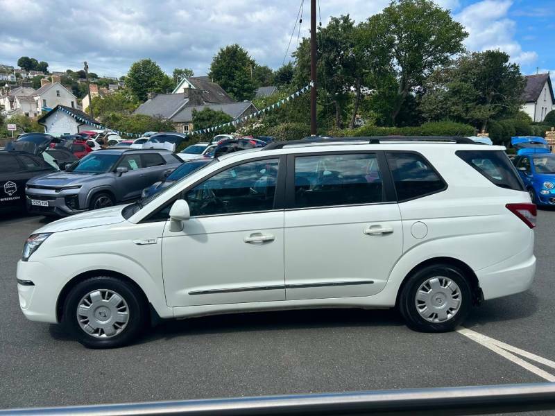 SsangYong Turismo 2.2 Se - 2017 17 White #4