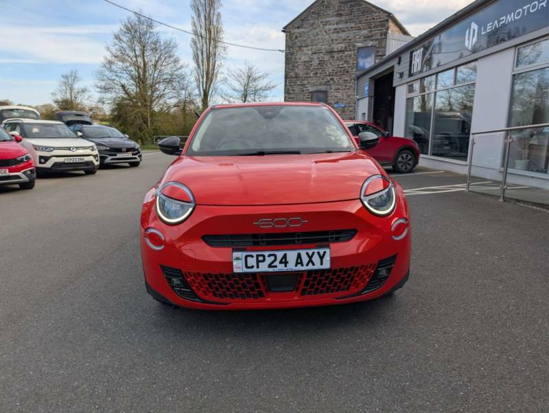 Fiat 600e 115Kw La Prima 54Kwh Orange #2