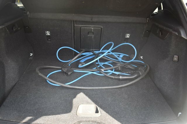 Volvo XC40 1.5H T5 Recharge 10.7Kwh Ultimate Dark Suv Pet BD72UZY White #5