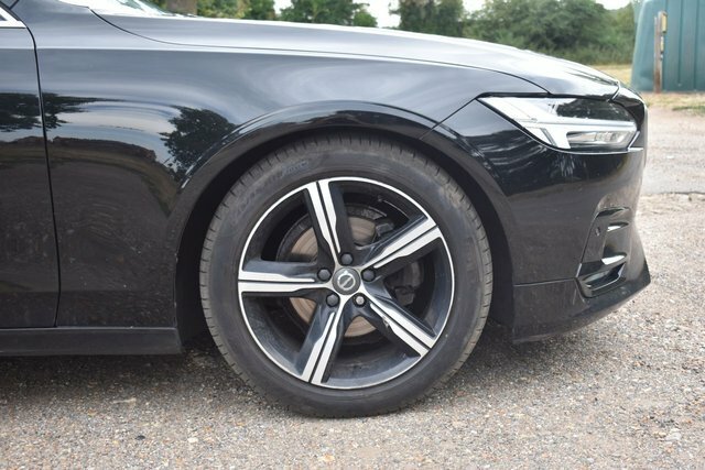 Volvo S90 D4 Momentum Xenium, Winter Family Packs White #40