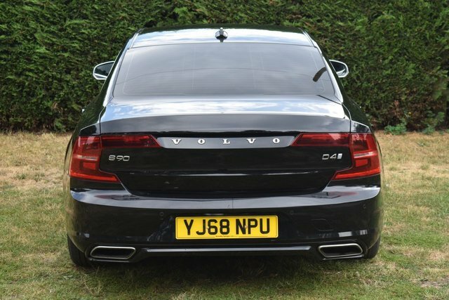 Volvo S90 D4 Momentum Xenium, Winter Family Packs White #42