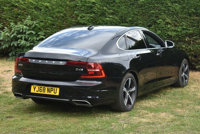 Volvo S90 D4 Momentum Xenium, Winter Family Packs White #43