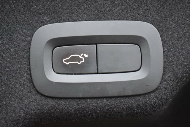 Volvo S90 D4 Momentum Xenium, Winter Family Packs White #11