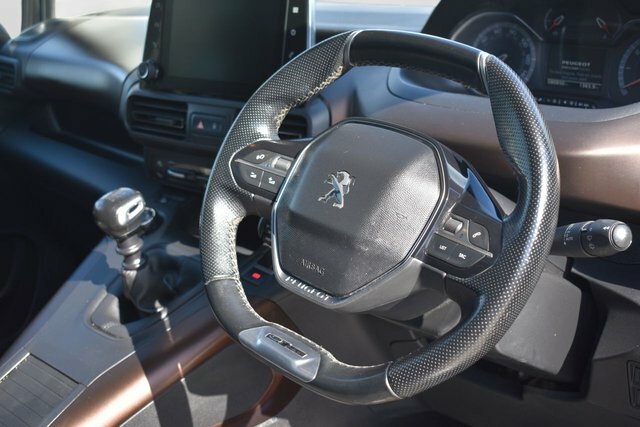 Peugeot Rifter Mpv Brown #16