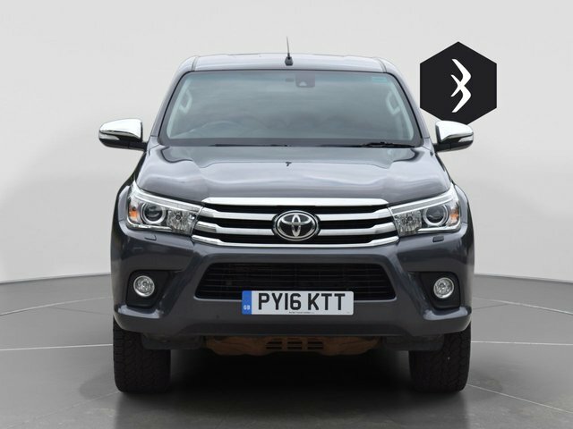 Toyota HILUX 2.4 D-4d Invincible Pickup Double Cab M Grey