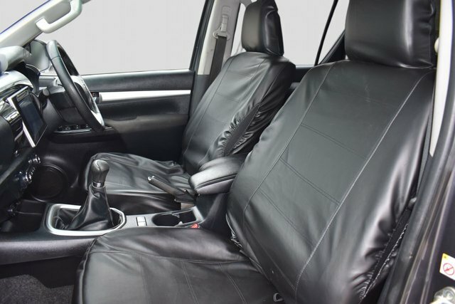 Toyota HILUX Pickup 2.4 D-4d Invincible X 4Wd Euro 6 Black #9