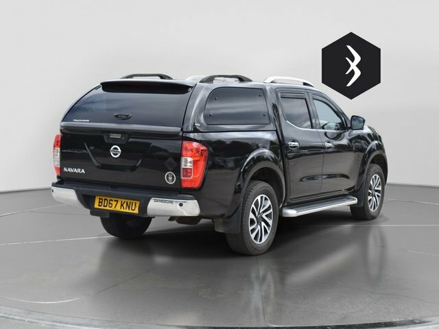 Nissan Navara 2.3 Dci Tekna Pickup Double Cab 4W Black #6