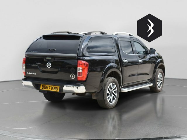 Nissan Navara 2.3 Dci Tekna Pickup Double Cab 4W Black #4