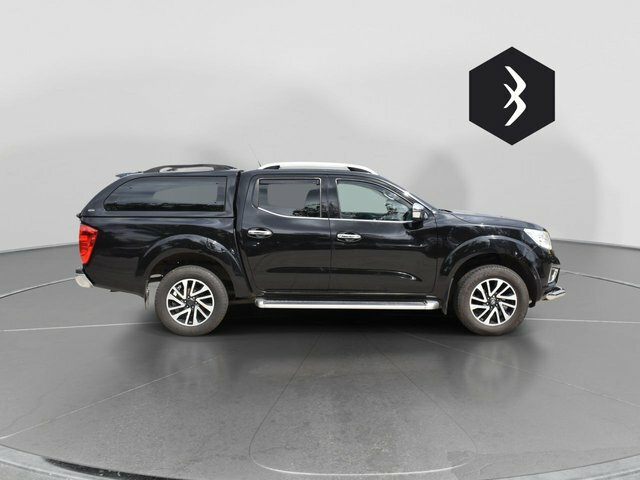 Nissan Navara 2.3 Dci Tekna Pickup Double Cab 4W Black #3