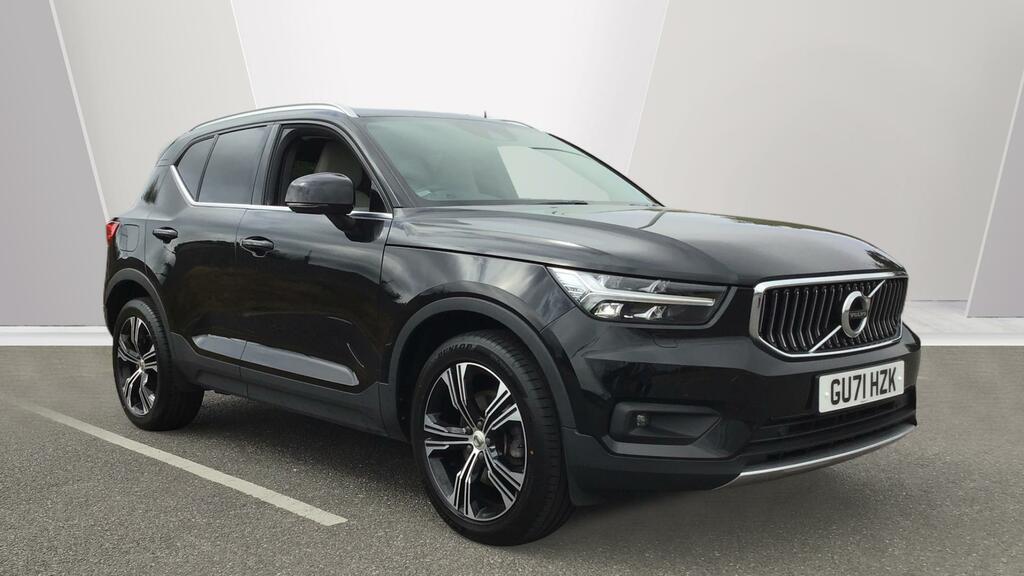 Volvo XC40 B4 Inscription Pro Blond Leather Pilot Assis Black