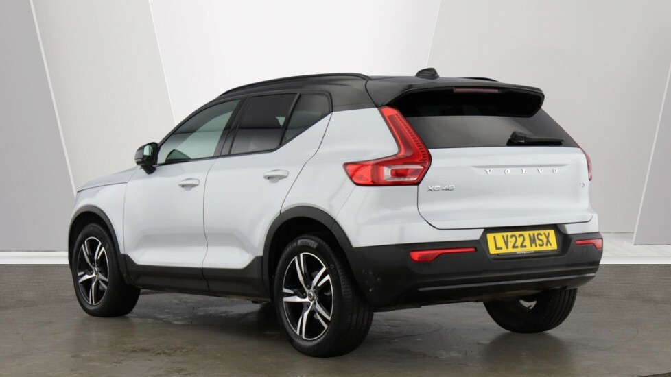 Volvo XC40 T3 R-design Panoramic Sunroof Park Assist Pa Silver #3