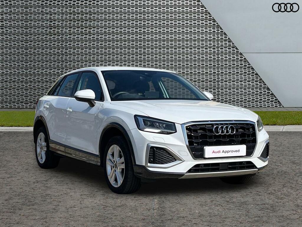 Audi Q2 Sport 35 Tfsi 150 Ps 6-Speed White