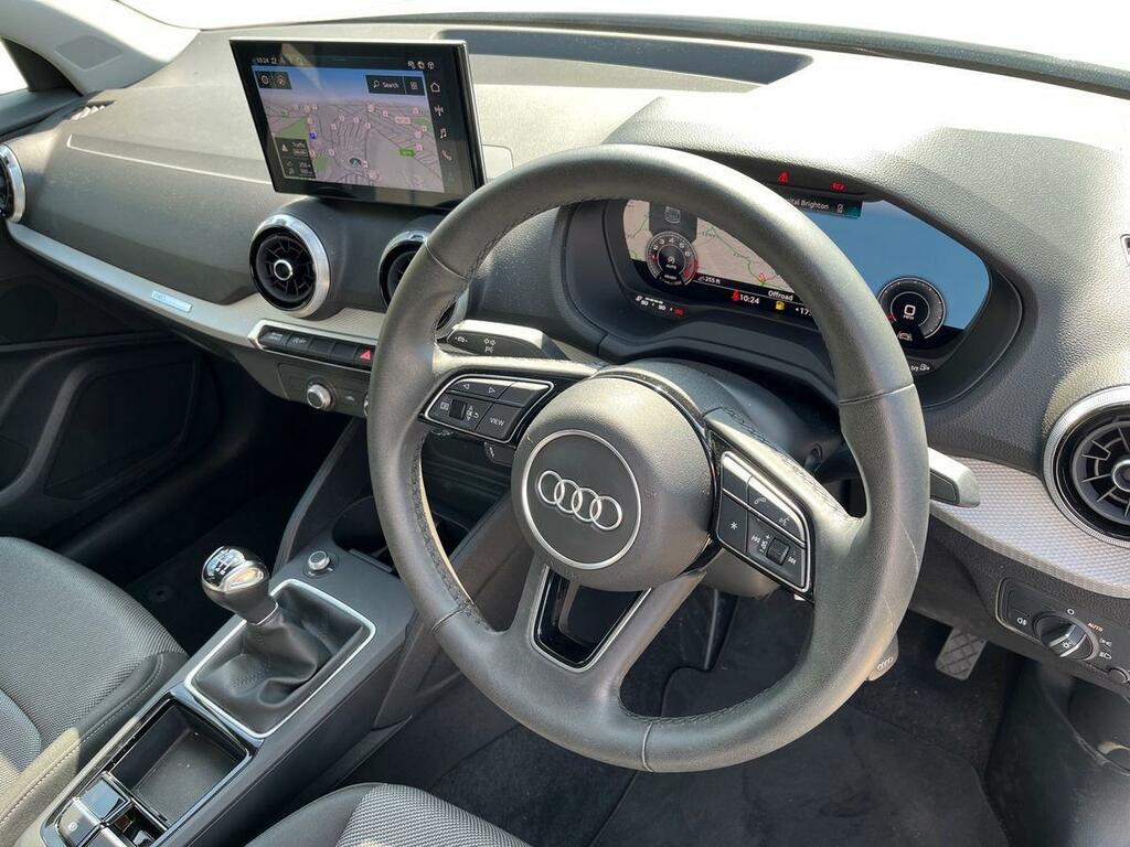 Audi Q2 Sport 35 Tfsi 150 Ps 6-Speed White #6