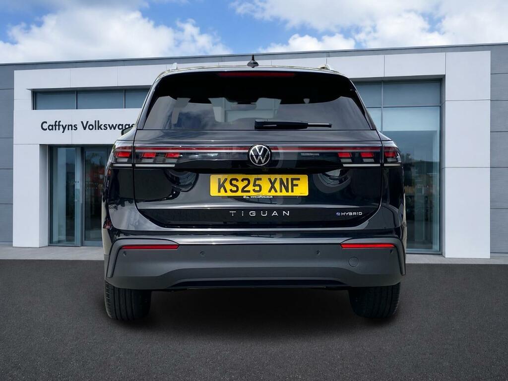 Volkswagen Tiguan 1.5 Tsi Ehybrid Match Dsg KS25XNF Black #4