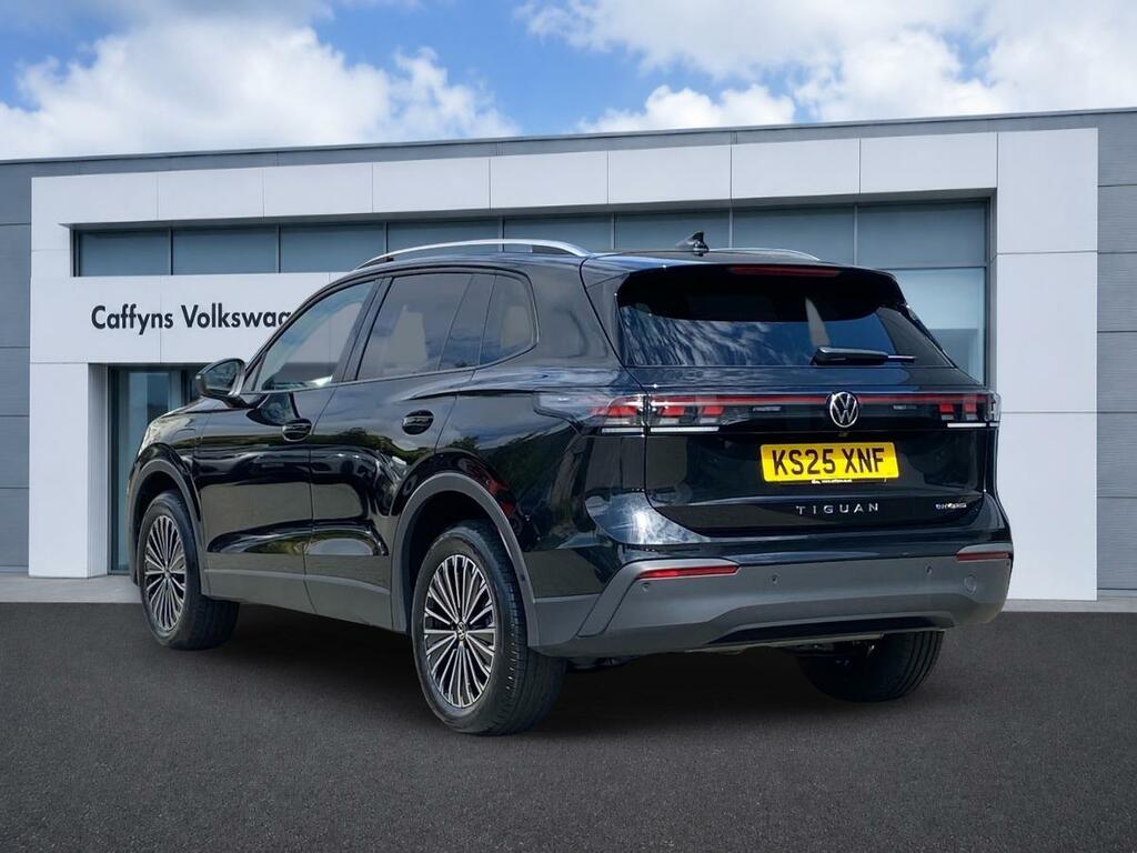 Volkswagen Tiguan 1.5 Tsi Ehybrid Match Dsg KS25XNF Black #2