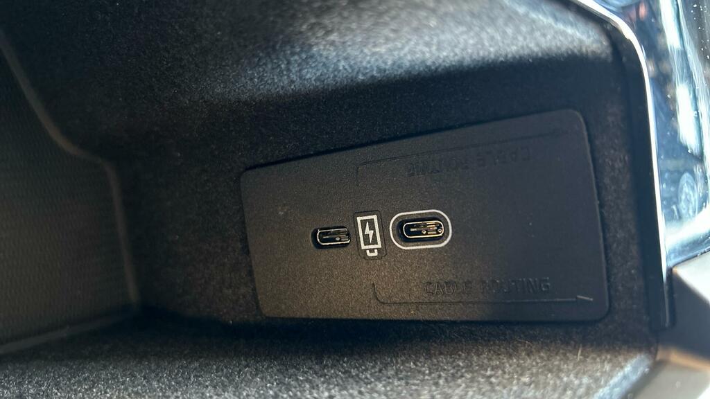 Volvo V60 2.0 T8 455 Phev Ultra Dark Awd Black #46