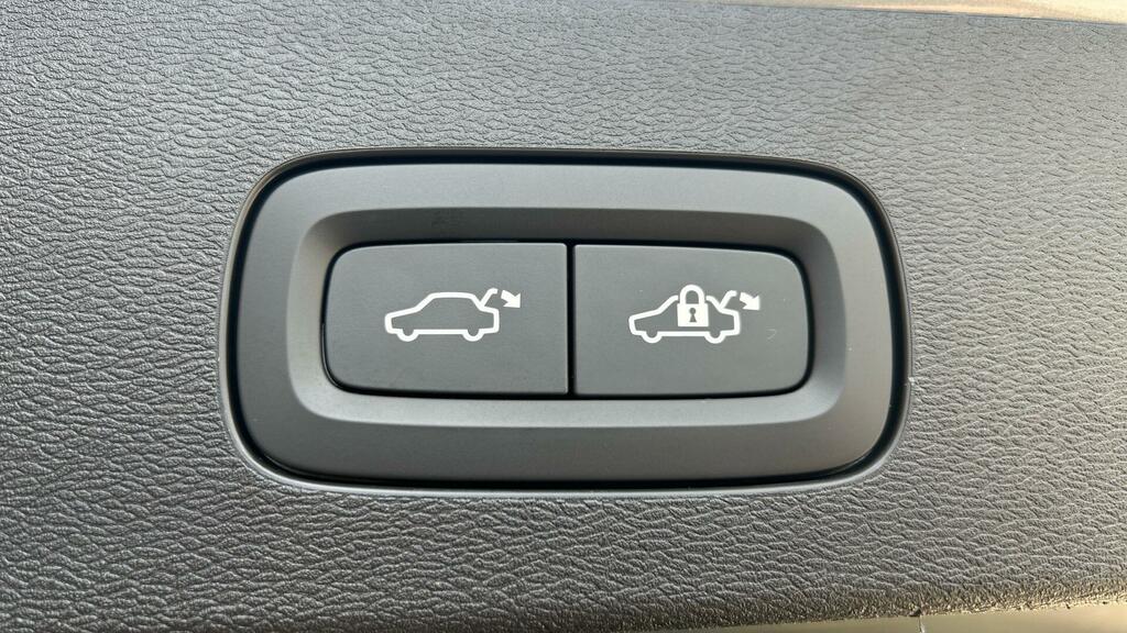 Volvo V60 2.0 T8 455 Phev Ultra Dark Awd Black #33