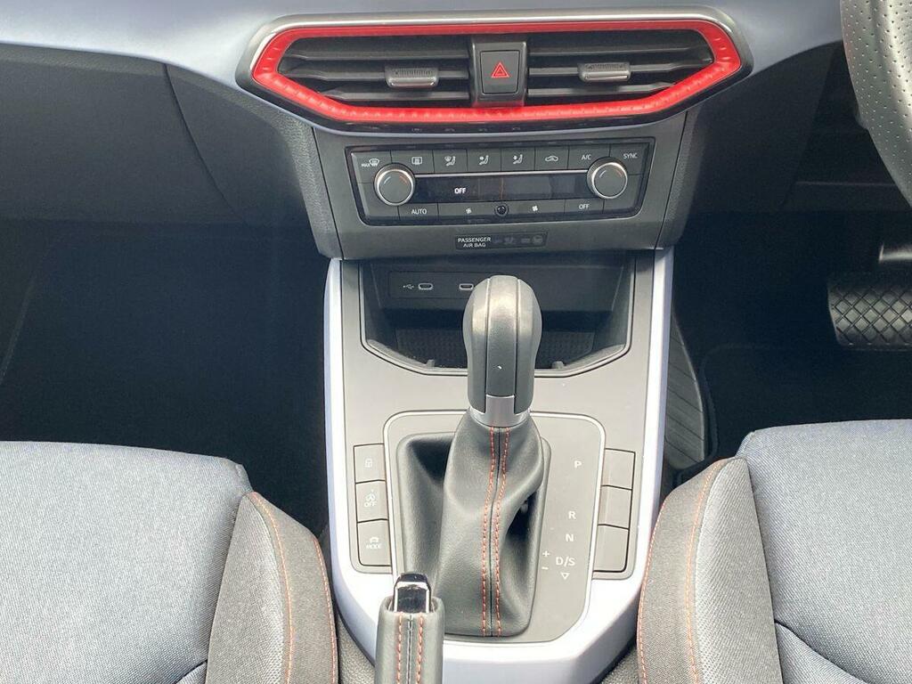 Seat Arona Arona 1.0 Tsi 115 Xperience Hatchback Black #26