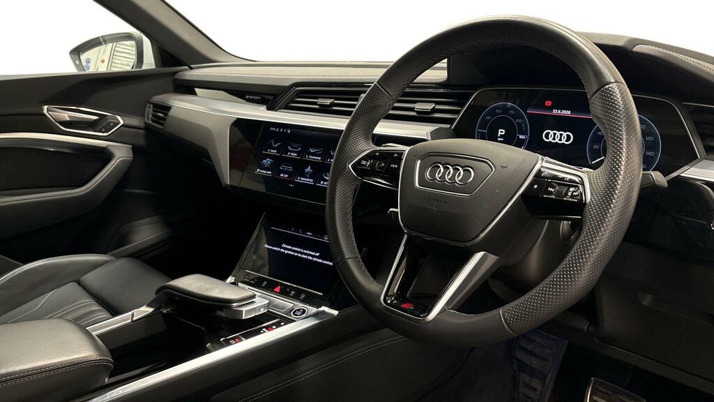 Audi Q8 e tron 55 S Line Sportback Quattro 114K White #4