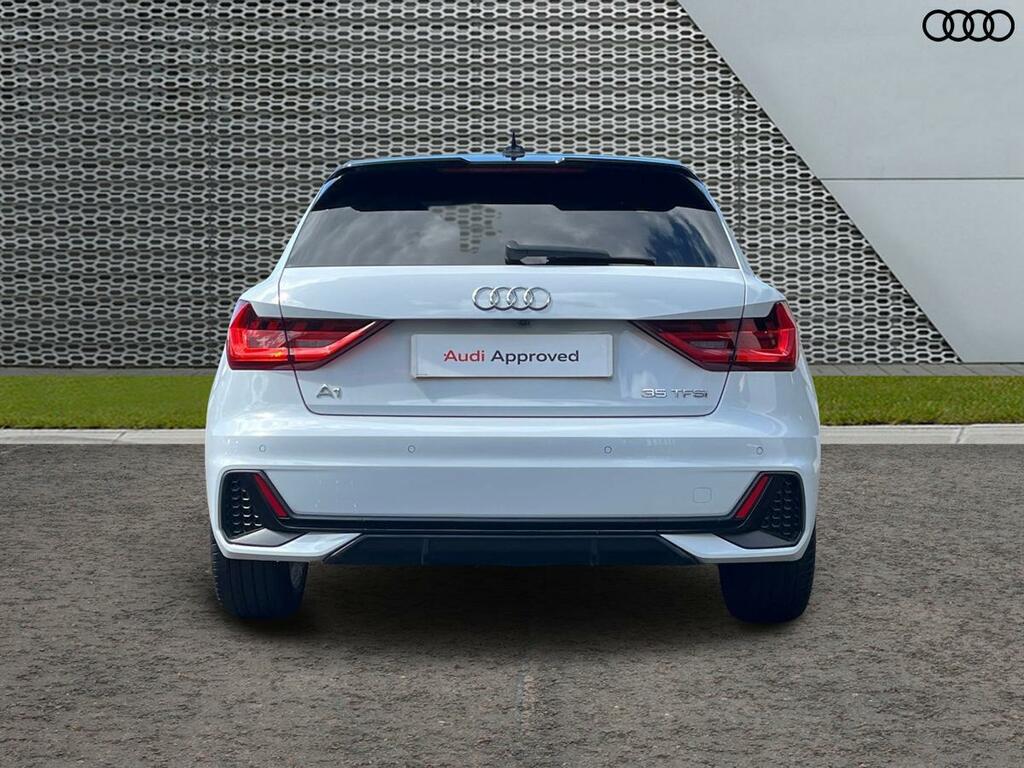 Audi A1 1.5 Tfsi 35 Black Edition Sportback S Tronic Euro White #4