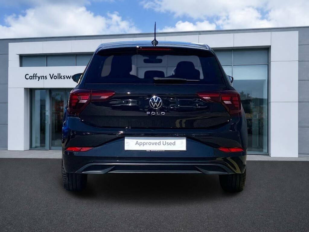 Volkswagen Polo 1.0 Tsi Match Black #4